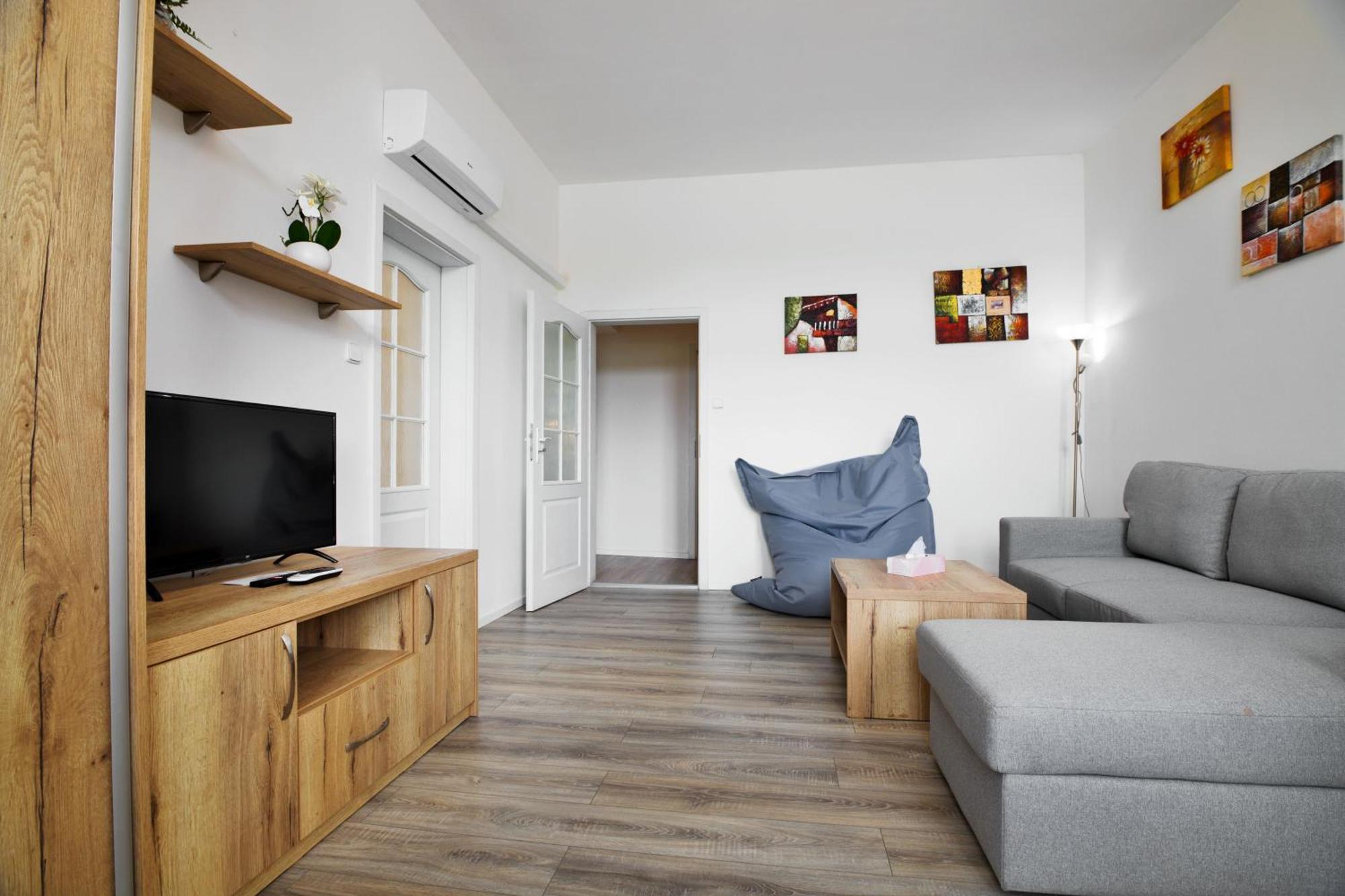 Apartmany 德辛 外观 照片